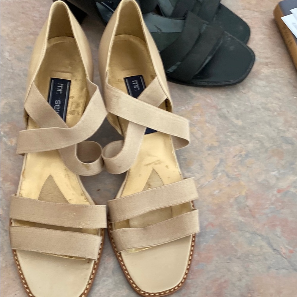 Tan Minimalist Sandals with Cross-Strap Design